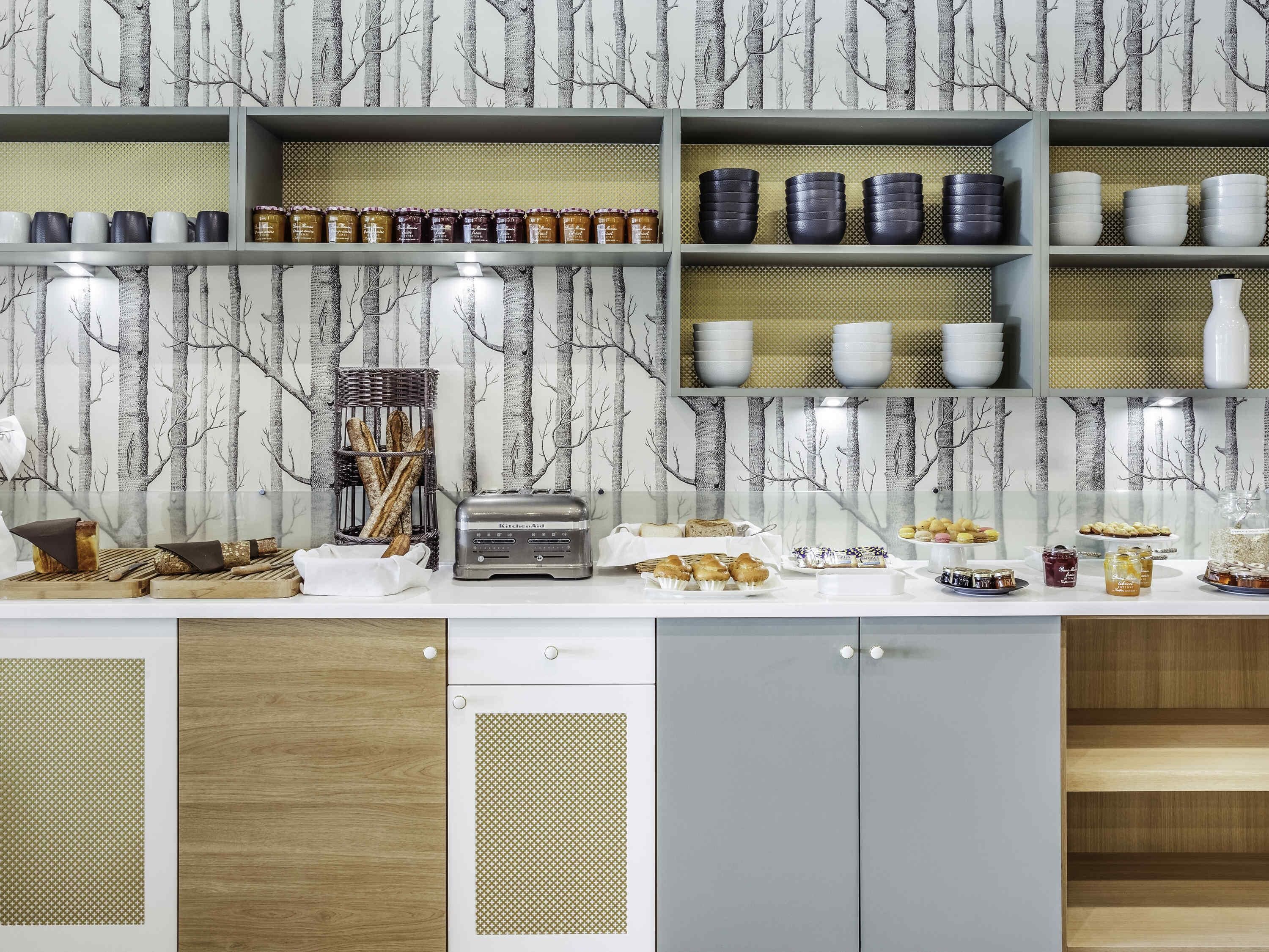 每日供應自助早餐 (每人 EUR19.00)