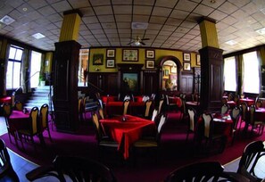 Se sirven desayunos, almuerzos y cenas