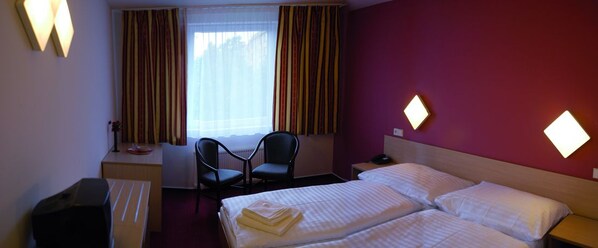 Cribs/infant beds, rollaway beds, free WiFi - Mars Hotel (Prague)