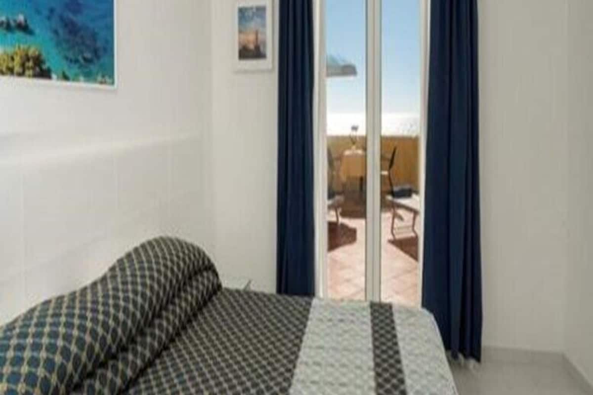 Junior Suite, Sea View | Hypo-allergenic bedding, minibar, in-room safe, desk