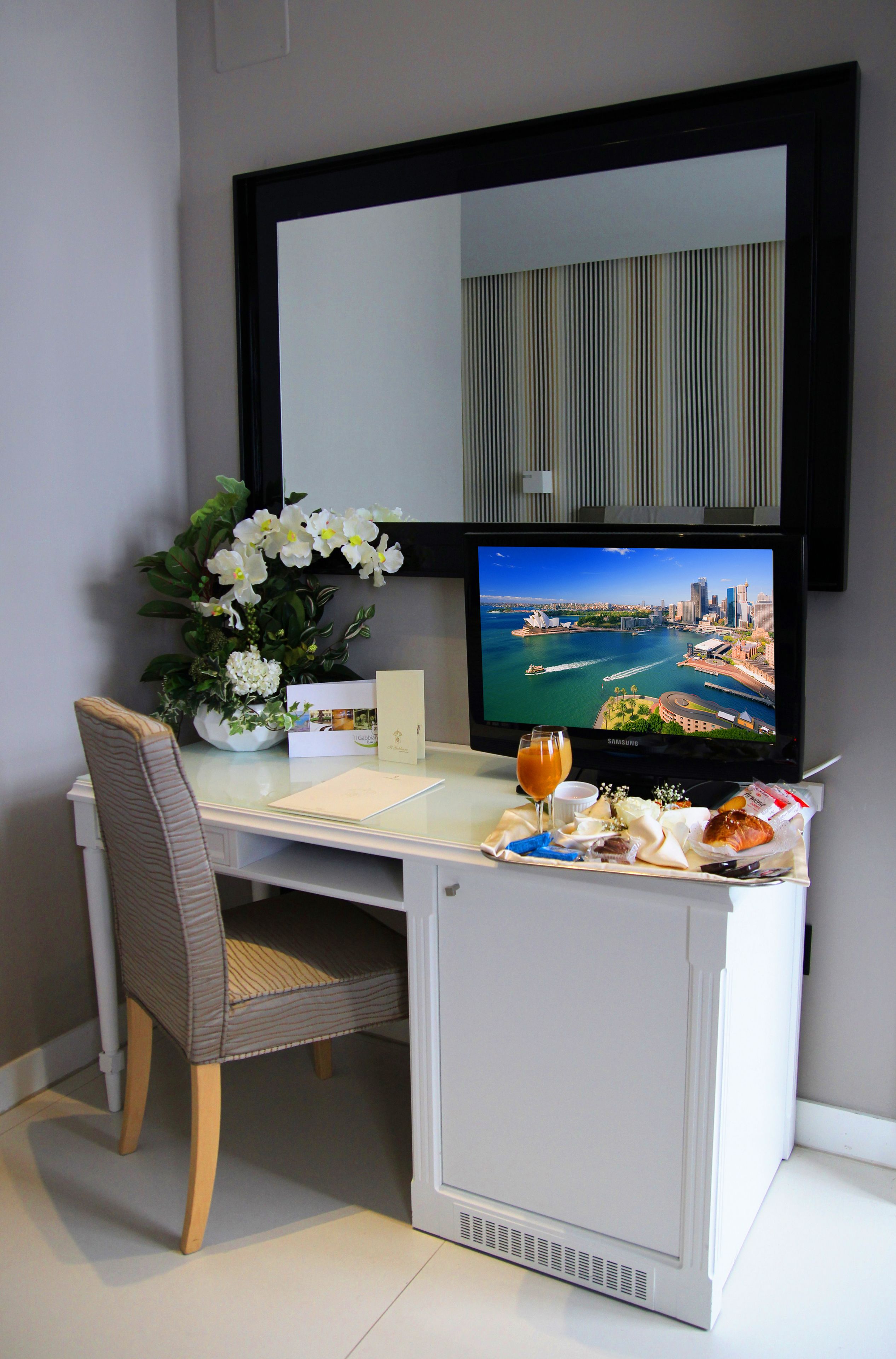 junior studio suite, 1 double bed with sofa bed | minibar