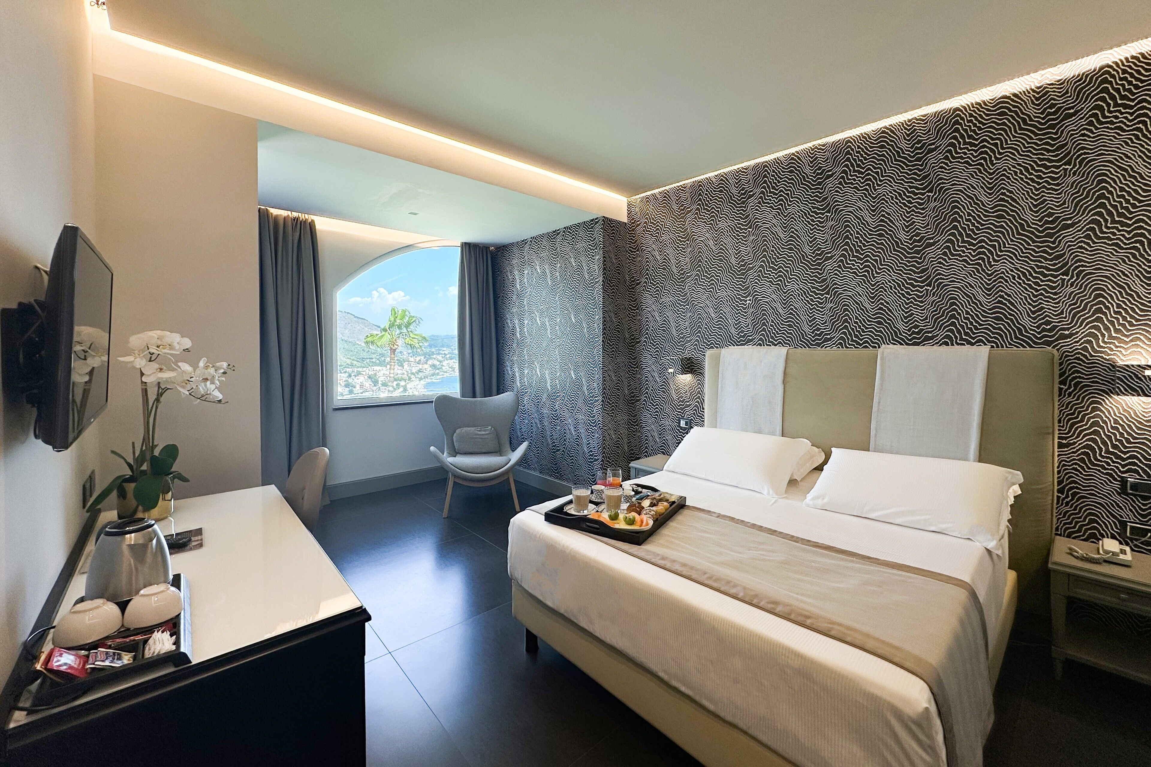 Coffres-forts dans les chambres, Wi-Fi gratuit, draps fournis