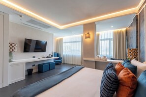 Junior Studio Suite | In-room safe, free WiFi, bed sheets - Hotel Il Gabbiano (Bacoli)