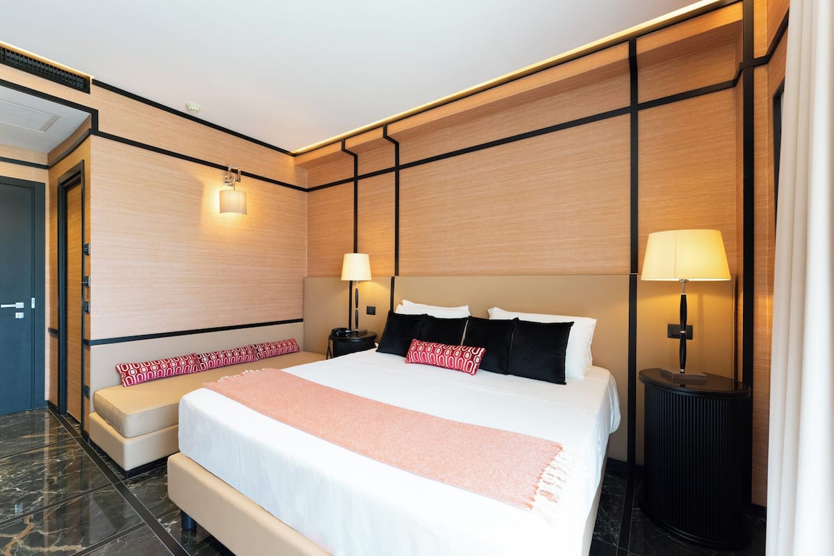 Executive driepersoonskamer | 1 slaapkamer, een kluis op de kamer, gratis wifi, beddengoed
