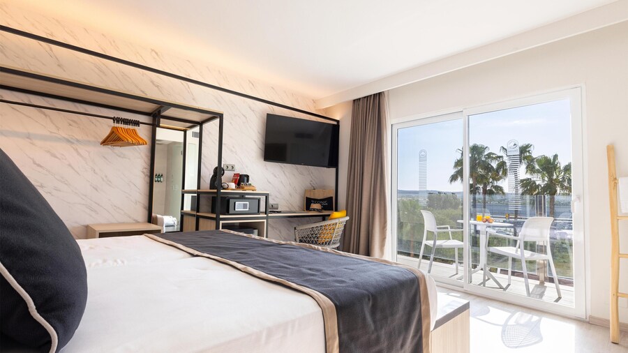 Invisa Hotel Es Pla - Adults Only