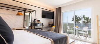 Invisa Hotel Es Pla - Adults Only