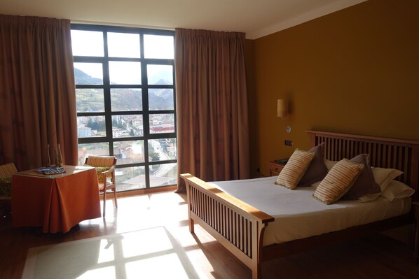 Minibar, in-room safe, desk, blackout curtains