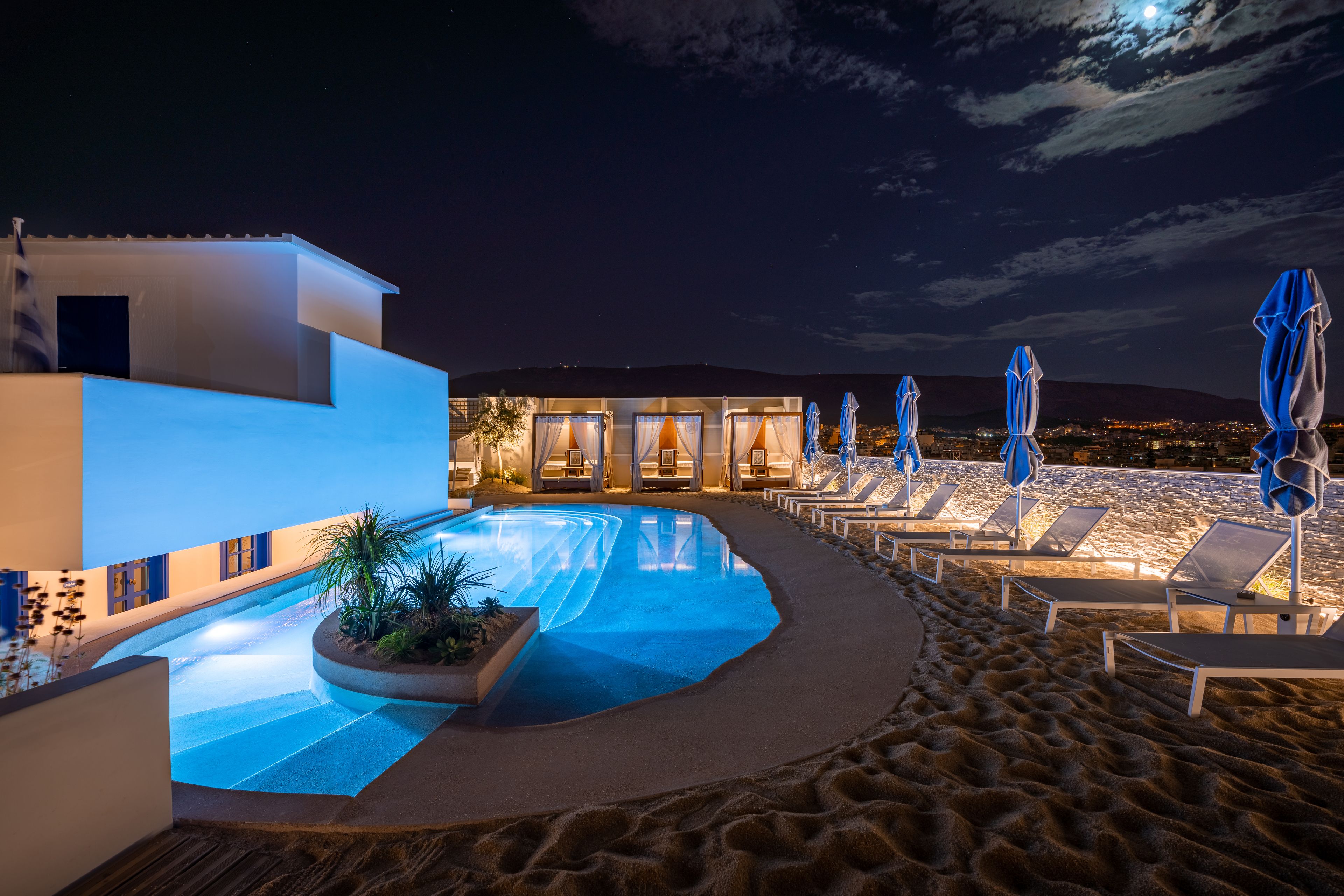 Seasonal outdoor pool, open 10:30 AM to 6:30 PM, cabanas (surcharge)