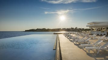 Private beach nearby, sun-loungers, beach umbrellas, snorkelling