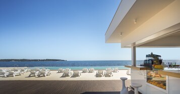 Indoor pool, 2 outdoor pools, pool umbrellas