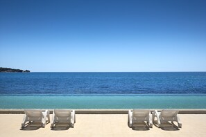 Indoor pool, 2 outdoor pools, pool umbrellas