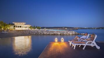 Dock
