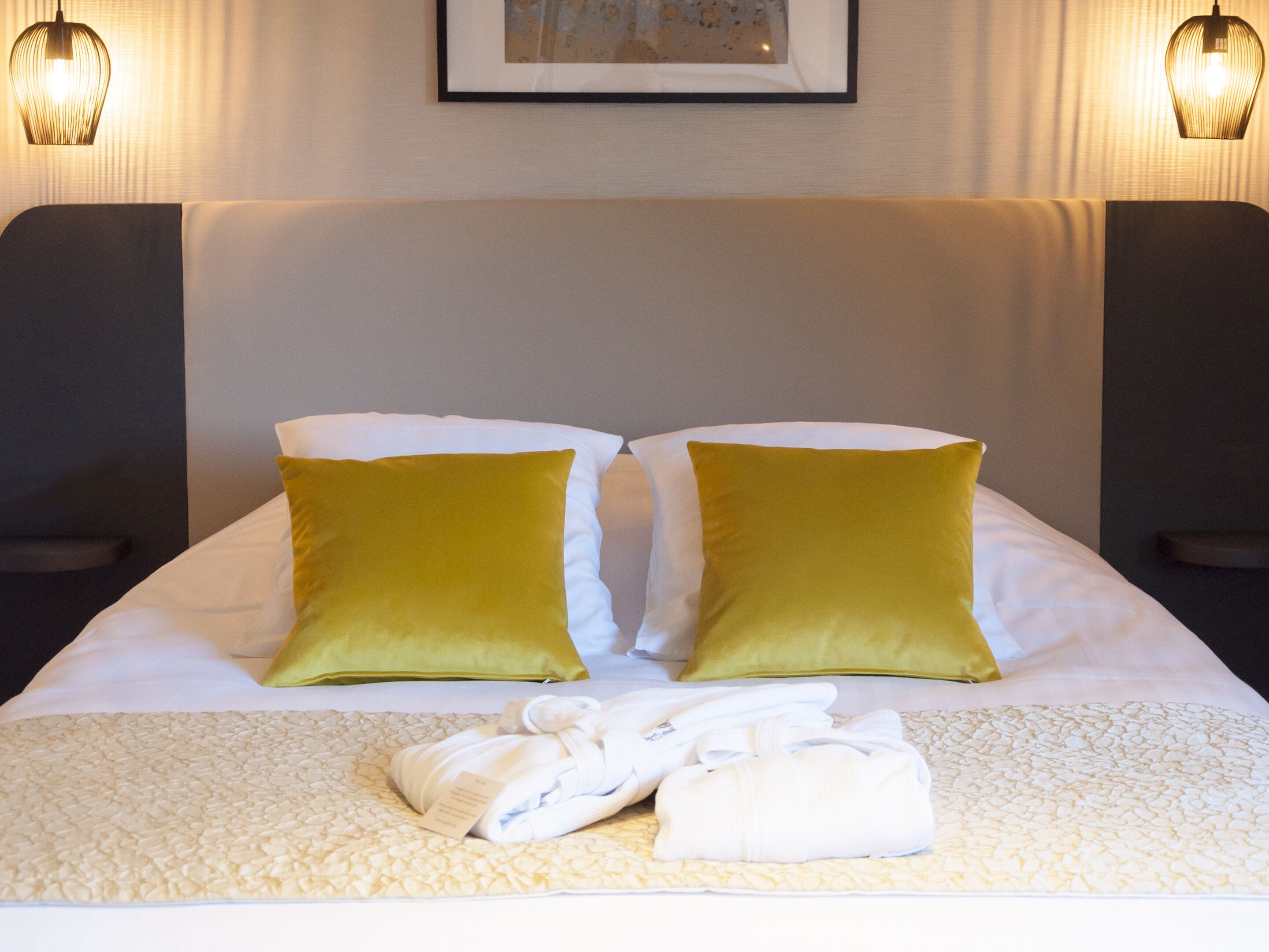 minibar, in-room safe, desk, free wifi