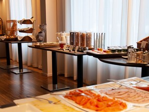 Daily buffet breakfast for a fee