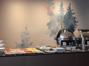 Daily buffet breakfast (EUR 18 per person)