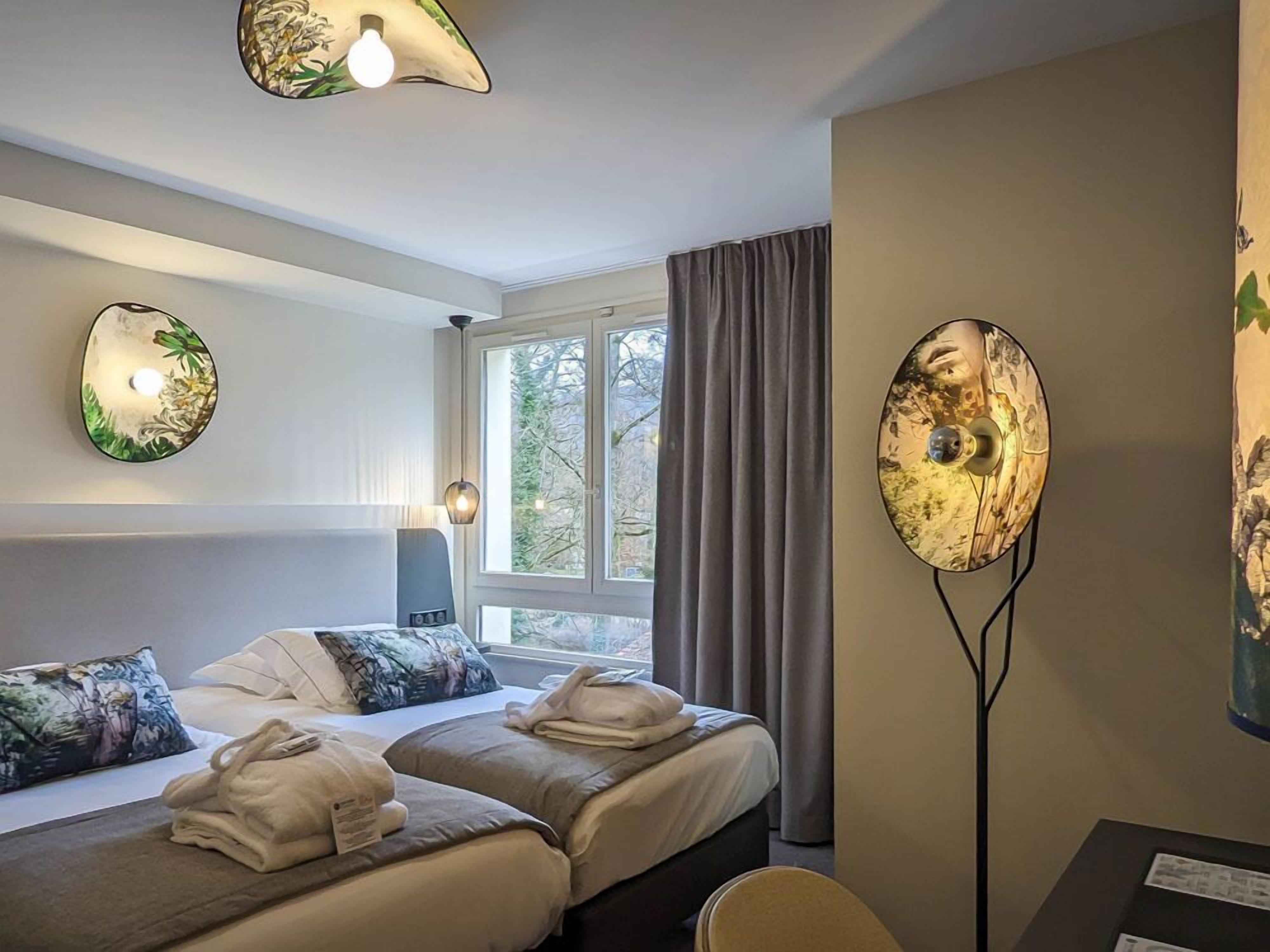 Superior Twin Room | Minibar, in-room safe, desk, free WiFi