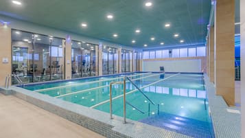 Indoor pool, seasonal outdoor pool, pool umbrellas, sun loungers