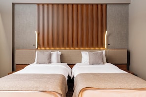 Standard Twin Room Breakfast Excluded | Minibar, in-room safe, desk, blackout drapes