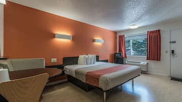 Desk, free WiFi, bed sheets