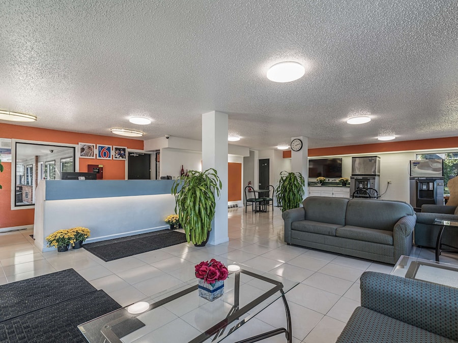 Área de estar no saguão