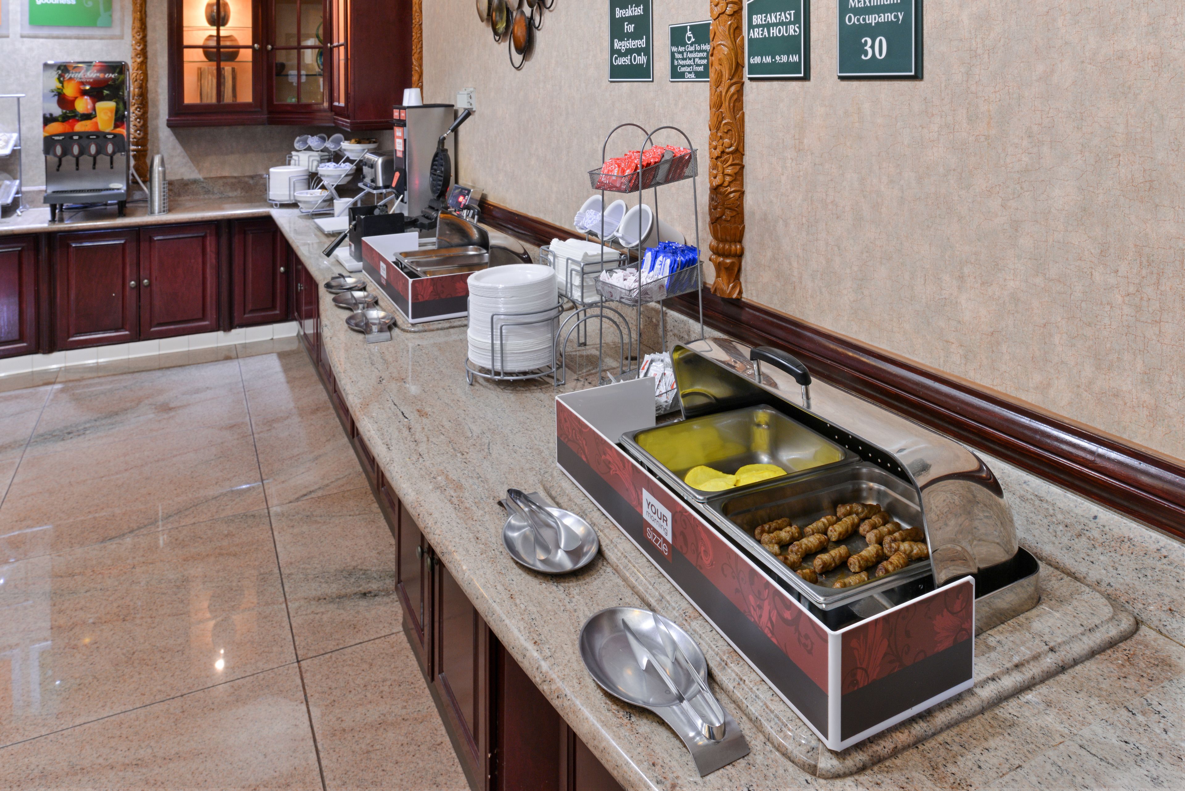 free daily full breakfast