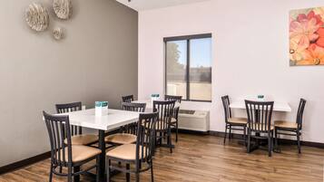 Free buffet breakfast