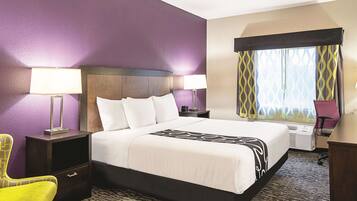 Kamar, 1 Tempat Tidur King, akses difabel, Bebas Asap Rokok | Seprai premium, meja kerja, dan ruang kerja ramah laptop