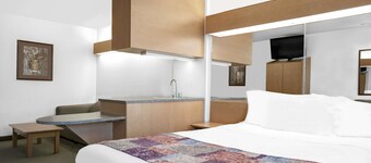Microtel Inn & Suites by Wyndham Mankato