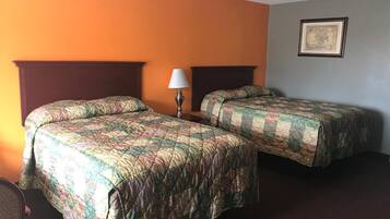 Habitación doble, 2 camas matrimoniales, para no fumadores | Escritorio y wifi gratis