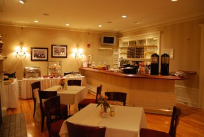 Desayuno continental incluido todos los días 