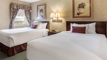 Habitación estándar, 2 camas de matrimonio, no fumadores | Ropa de cama de alta calidad y colchones con acolchado adicional