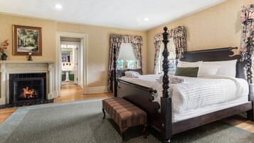 Suite, 1 kingsize bed, niet-roken, terras | Luxe beddengoed, pillowtop-bedden, een kluis op de kamer