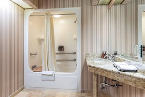 Premium bedding, pillow-top beds, in-room safe, individually decorated - Traditions Hotel & Spa Johnson City - Binghamton, an Ascend Collection Hotel (Endicott)