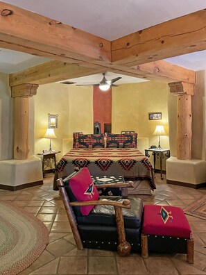 2 - Molesworth | Egyptian cotton sheets, hypo-allergenic bedding, memory foam beds - El Portal Sedona Hotel (Sedona)