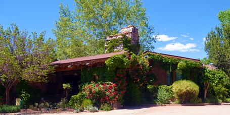 El Portal Sedona Hotel - Image 52