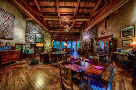 El Portal Sedona Hotel - Image 42