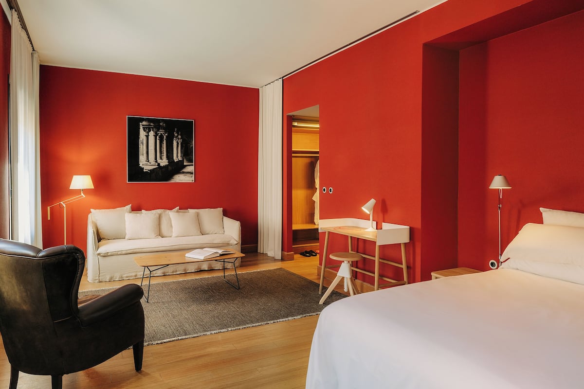 Deluxe Double Room, City View
