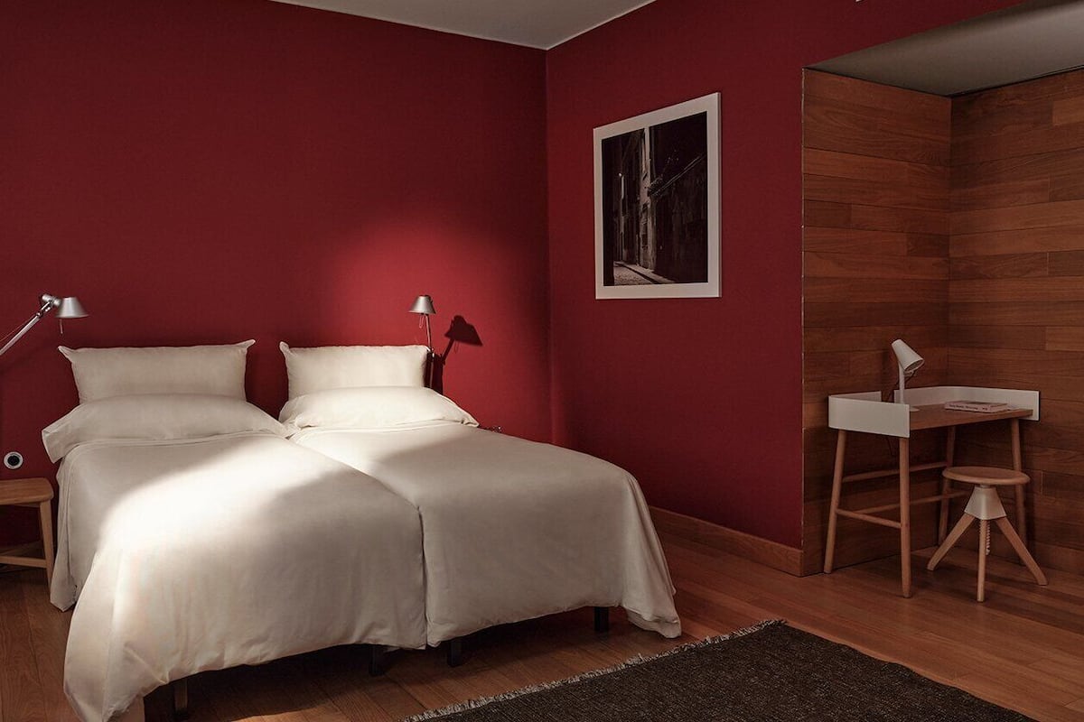 Deluxe Twin kamer, uitzicht op stad | 1 slaapkamer, donzen dekbedden, een kluis op de kamer