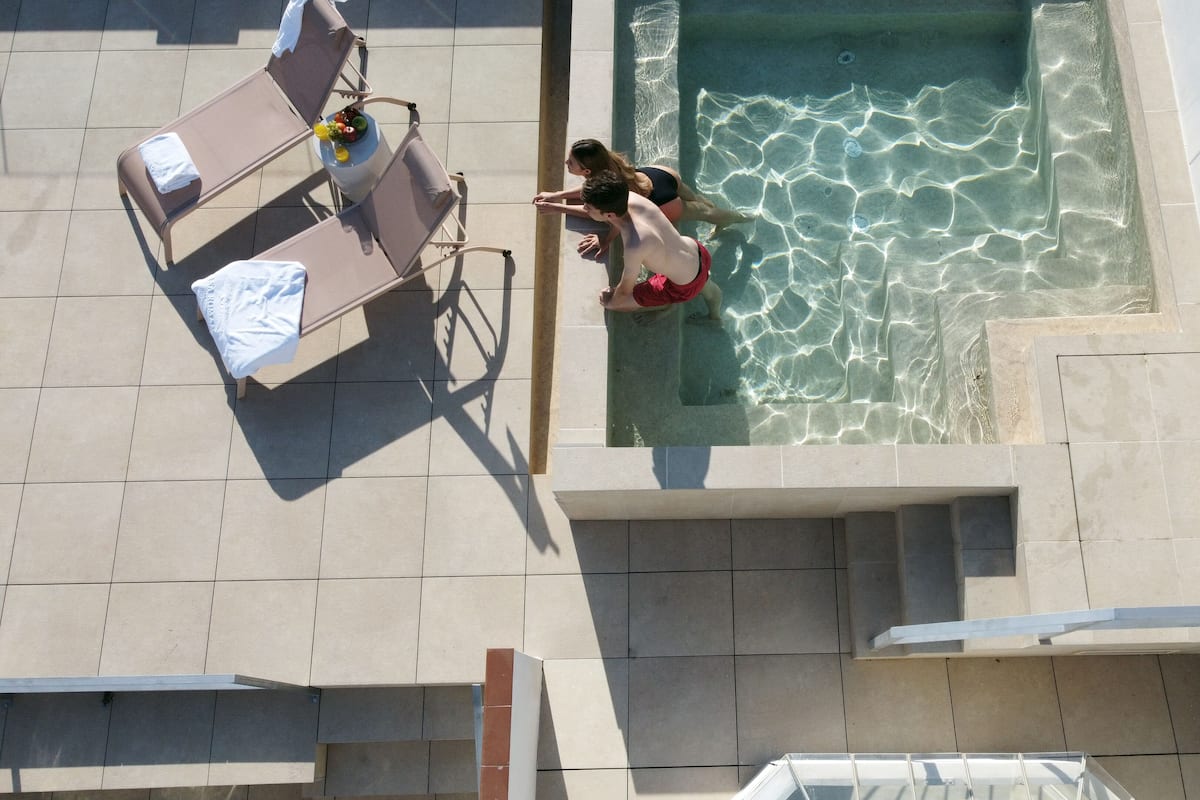 Grand-Zimmer, Terrasse, Poolseite | Terrasse/Patio