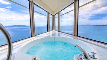 1 bedroom, down duvets, blackout curtains, soundproofing