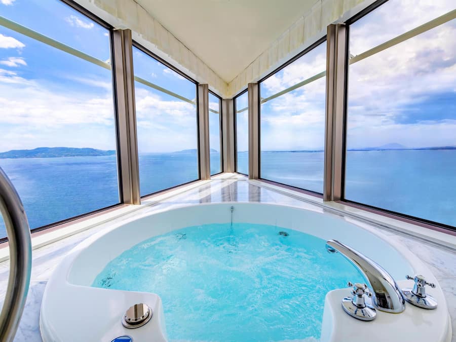 1 soverom, dundyner, blendingsgardiner og lydisolert