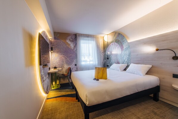 Standaard tweepersoonskamer, 1 tweepersoonsbed | Luxe beddengoed, pillowtop-bedden, een bureau, verduisterende gordijnen