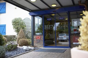 Fachada de la propiedad