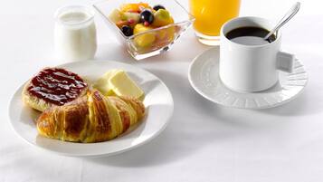 Desayuno para llevar diario (EUR 14.9 por persona)