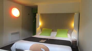 Standardzimmer, 1 Doppelbett | 20 Schlafzimmer, hochwertige Bettwaren, Schreibtisch