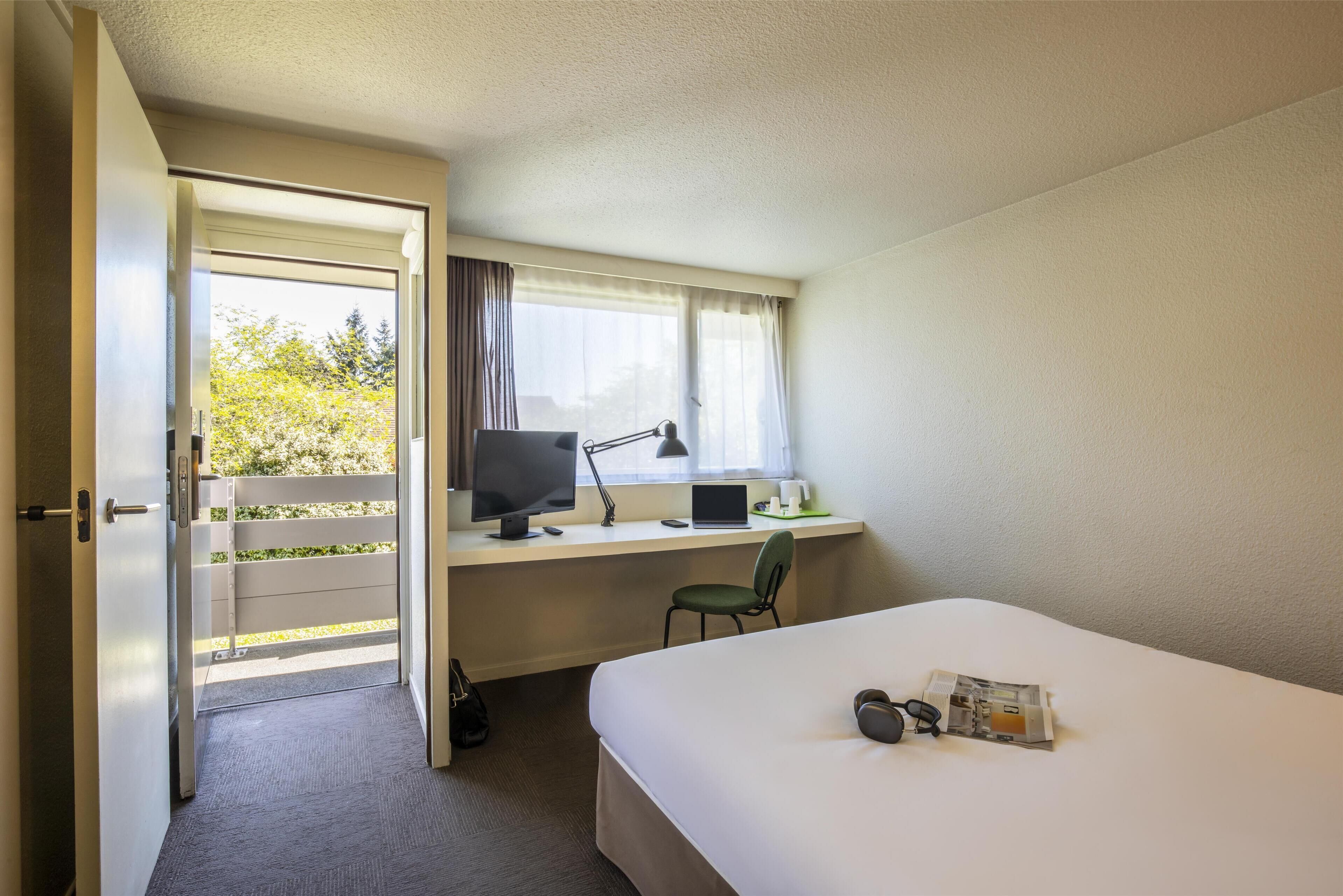 premium bedding, desk, blackout curtains, soundproofing