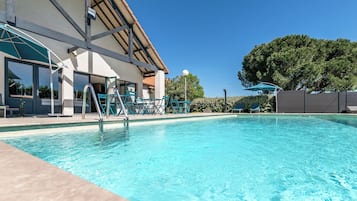 Piscina stagionale all'aperto