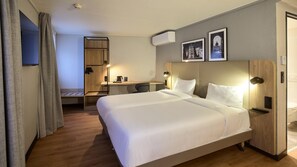 Premium bedding, desk, blackout drapes, soundproofing - Hotel Campanile Nogent Sur Marne (Nogent-sur-Marne)