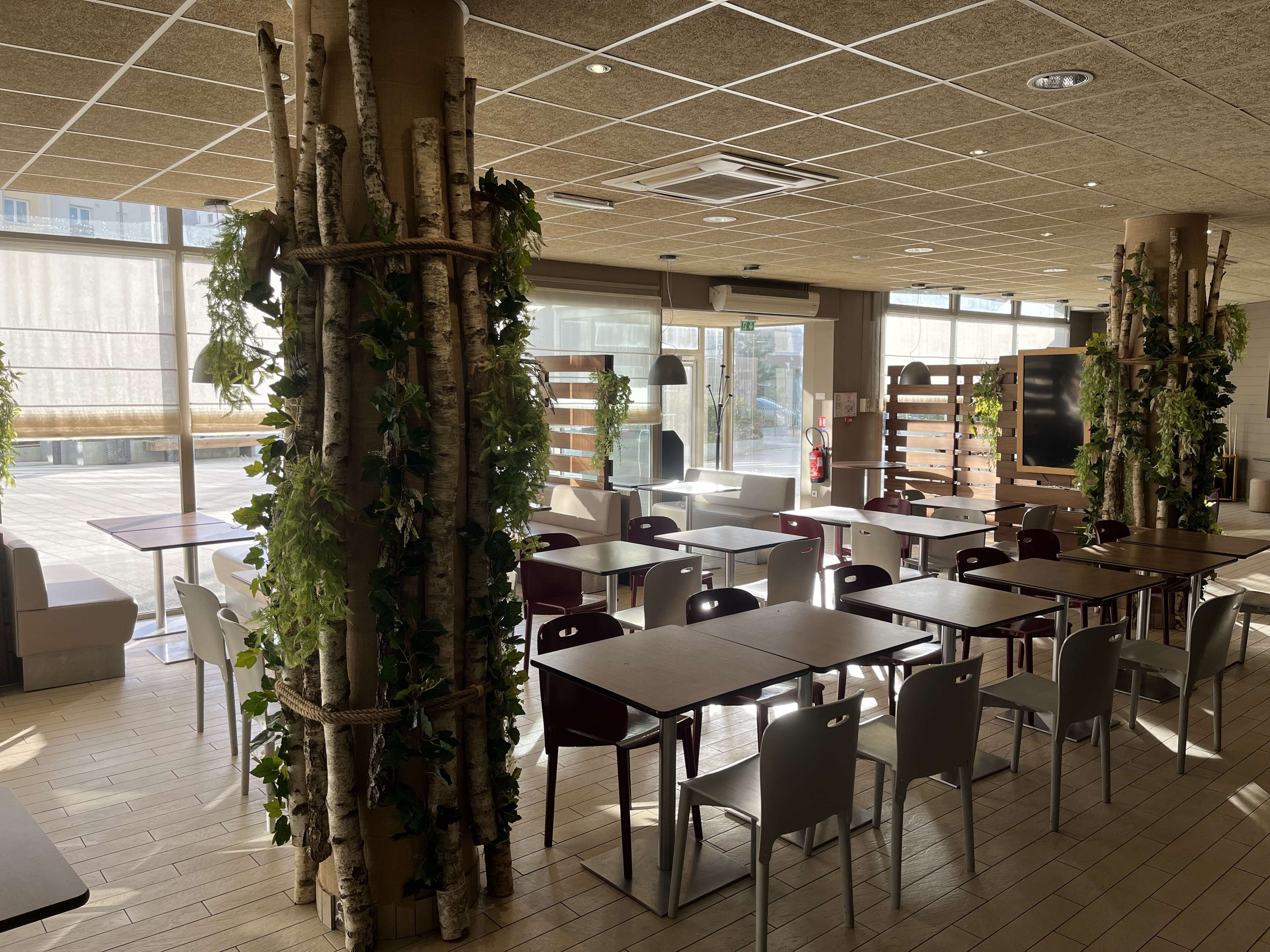 每日供應吃到飽早餐 (每人 EUR13.90)