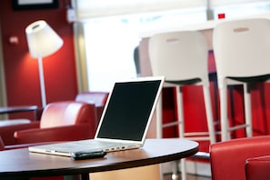 Lobby - Hotel Campanile Paris Ouest - Chaville (Chaville)